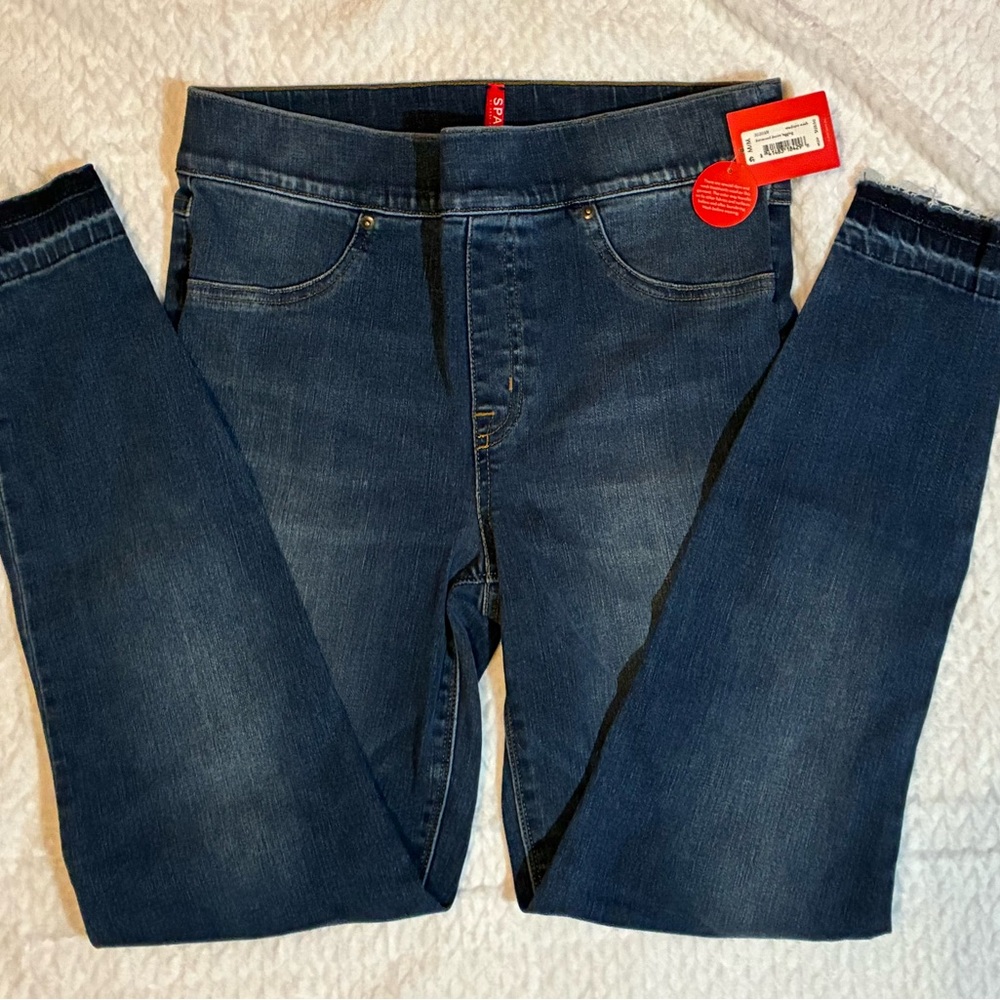 NWT SPANX Medium Wash Blue Stretch Denim Jeggings Distressed Slimming M 8/10